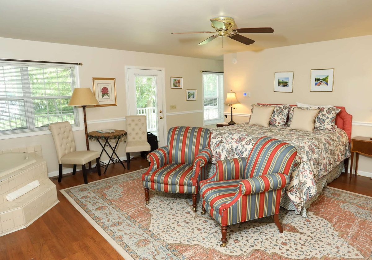 Guest room at riverfront inn and spa in Snow Hill, MD